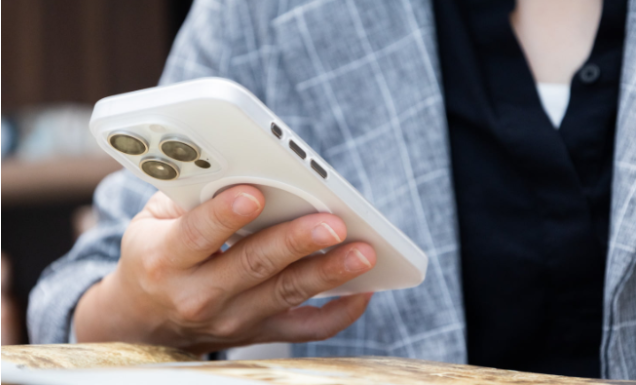 苹果iOS 17.2认证通道关闭，封堵用户从iOS 17.2.1降级