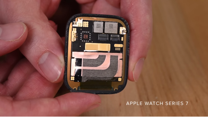 iPhone 15 iPhone 15 Pro窄边框