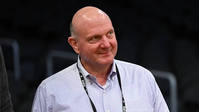 前微软 CEO Steve Ballmer 财富超越 Bill Gates