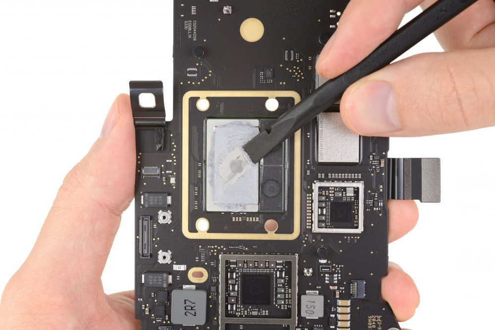 苹果意外上架 M4 MacBook Pro？ 基础款标配16GB内存，甚至可选到28GB