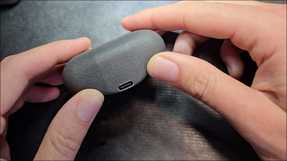 你的 AirPods 能升级到 USB-C？ 只需 10 秒换上这款保护壳，让旧款 AirPods 焕然一新 - 安卓手赚网