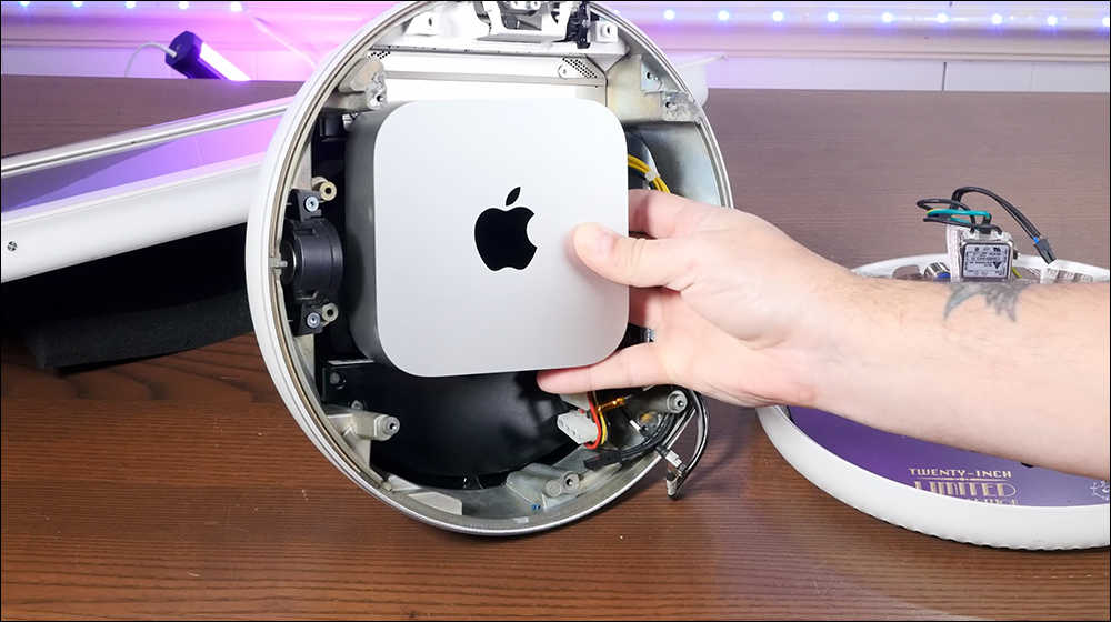 M4 Mac mini 又一疯狂改造，这次改装在 22 年前的 iMac G4 - 安卓手赚网