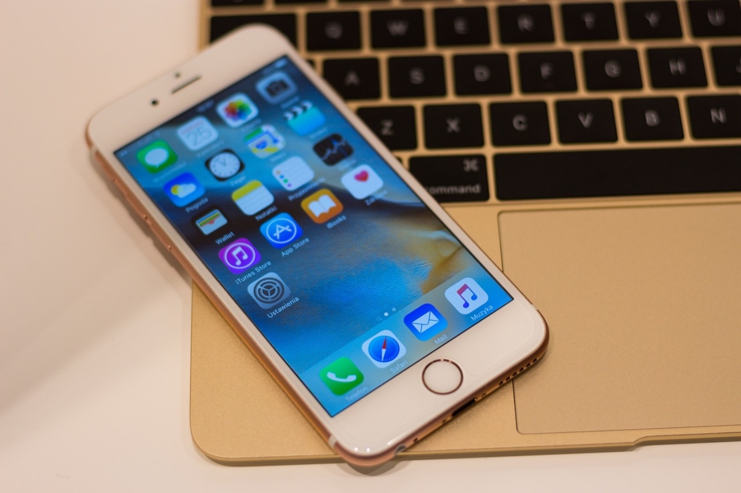iPhone 不停跳出「更新设置」？ 认证失败引起 Threads 上一片哀嚎