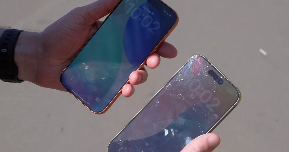 iPhone 17 Pro 摔到容易坏吗？ 与钛金属iPhone 16 Pro耐摔对比测试惊人